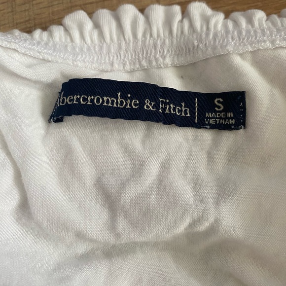 abercrombie & fitch off the shoulder top - Picture 3 of 3